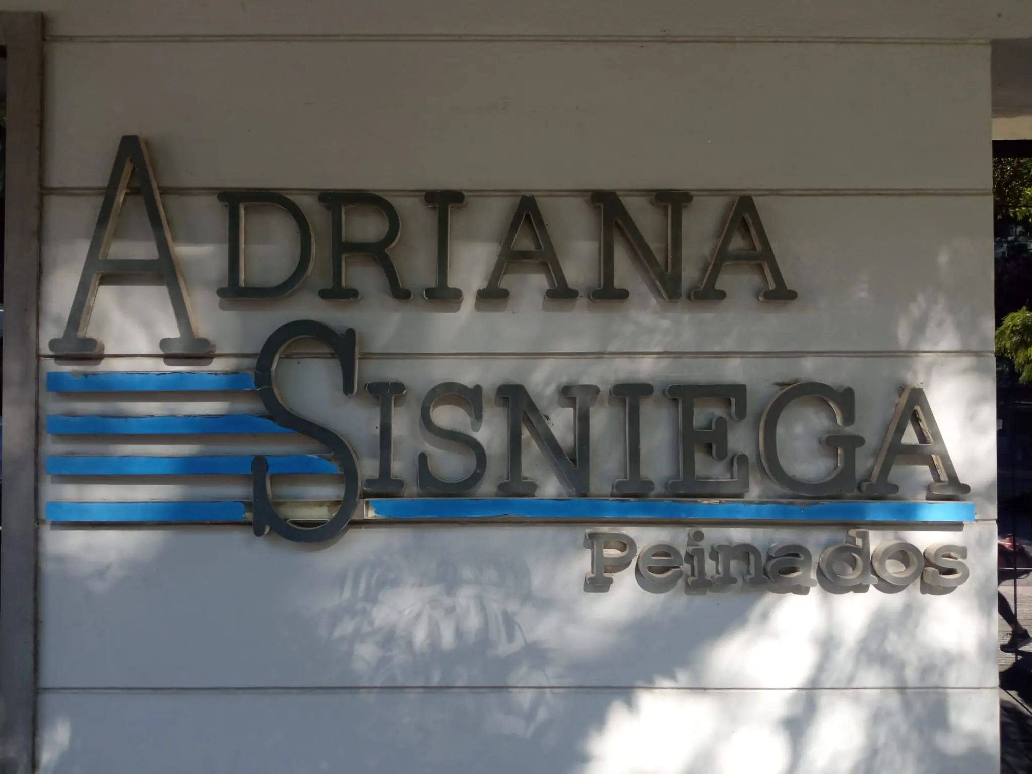 Adriana Sisniega Peinados - Peluquería en Pocitos, Montevideo