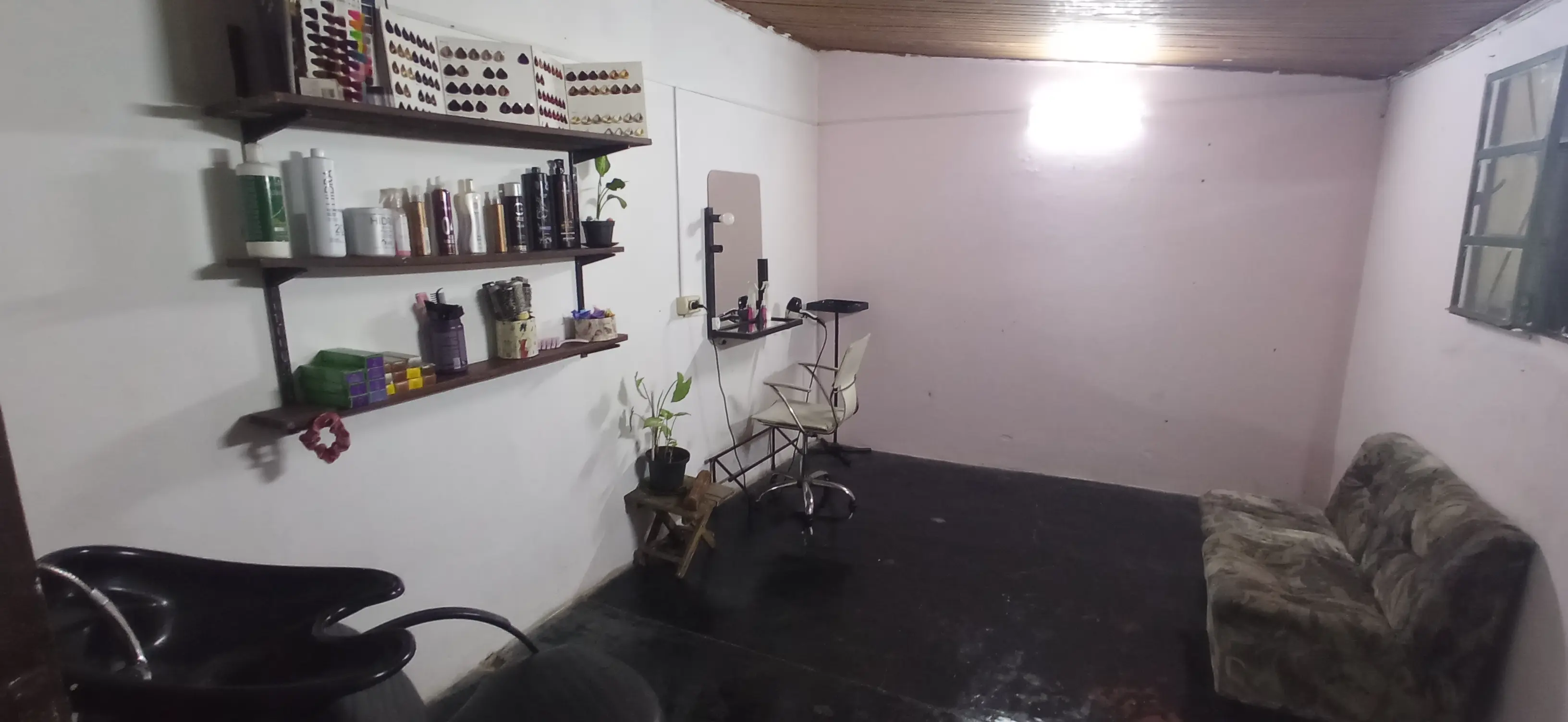 Peluqueria Revelacion - Peluquería en Paso Carrasco, Canelones